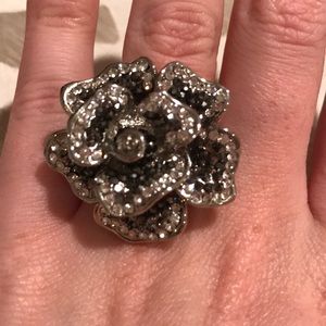 Silver flower ring